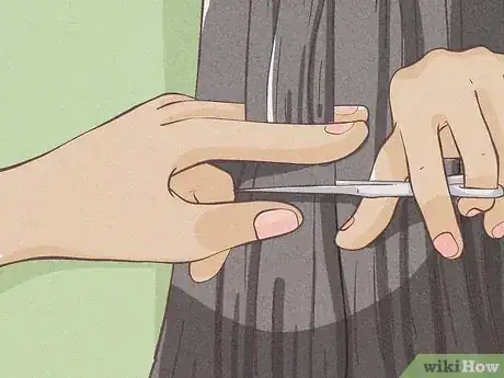 Imagen titulada Cut Hair Straight Step 18