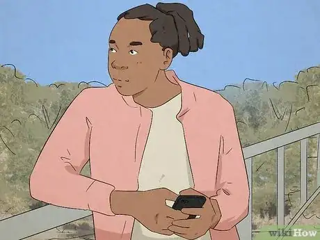 Imagen titulada When a Girl Texts Sorry for the Late Reply Step 9