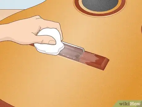 Imagen titulada Clean a Guitar Step 7