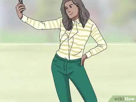 Imagen titulada Pose for a Selfie Step 10
