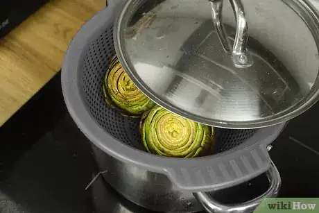 Imagen titulada Cook Artichokes Step 6