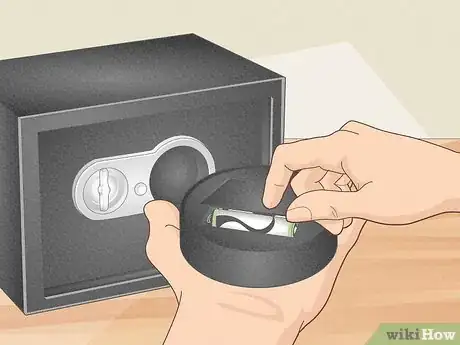 Imagen titulada Open a Digital Safe Without a Key Step 2