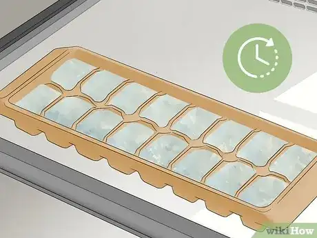 Imagen titulada Make Ice Cubes with an Ice Tray Step 6