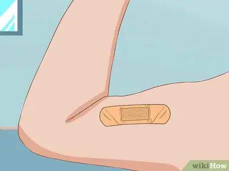 Imagen titulada Apply Different Types of Bandages Step 17
