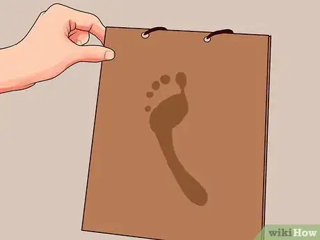Imagen titulada Soothe Sore Feet Step 2
