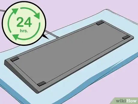 Imagen titulada Clean a Keyboard Step 11