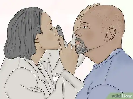 Imagen titulada Use an Ophthalmoscope Step 12