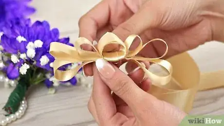 Imagen titulada Make a Wrist Corsage Step 10