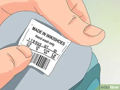 Imagen titulada Clean Tennis Shoes Step 1