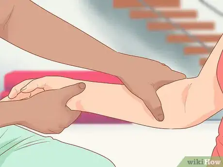 Imagen titulada Heal a Sore Arm Step 15