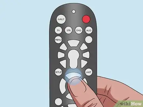 Imagen titulada Program a Philips Universal Remote Step 9