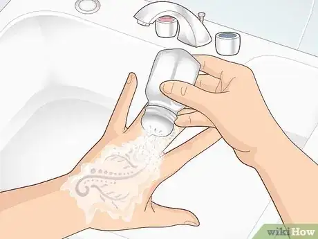 Imagen titulada Remove Henna Step 6