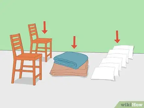 Imagen titulada Make a Great Pillow Fort Step 16