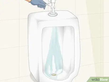 Imagen titulada Unclog a Urinal Step 12