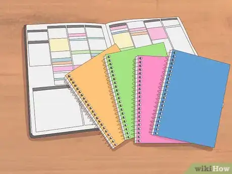 Imagen titulada Pack a School Bag (Teen Girls) Step 2