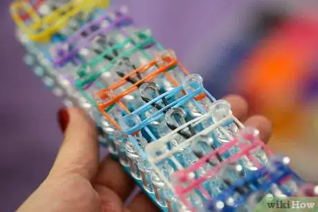 Imagen titulada Make a Ladder Bracelet on the Rainbow Loom Step 6Bullet1