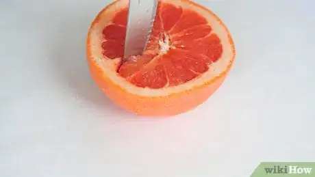 Imagen titulada Cut a Grapefruit Step 9