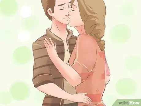 Imagen titulada Kiss Your Boyfriend Step 15