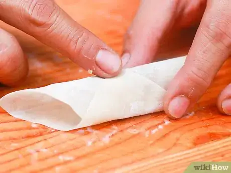 Imagen titulada Wrap Wontons Step 8