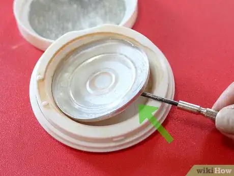 Imagen titulada Restore Broken Compact Powder Step 15