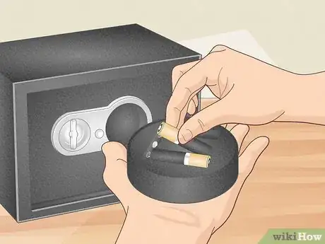 Imagen titulada Open a Digital Safe Without a Key Step 3