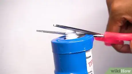 Imagen titulada Use a Caulking Gun Step 7