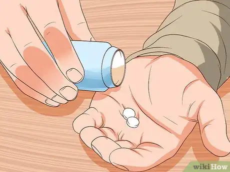 Imagen titulada Remove a Staple from Your Hand Step 8