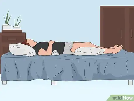 Imagen titulada Stretch Your Lower Back While Lying Down Step 10
