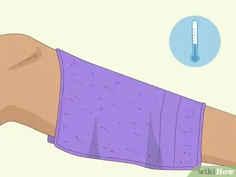 Imagen titulada Prevent Ingrown Hairs After Waxing Using Home Remedies Step 7
