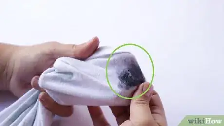 Imagen titulada Get Ink out of a White Shirt Step 6