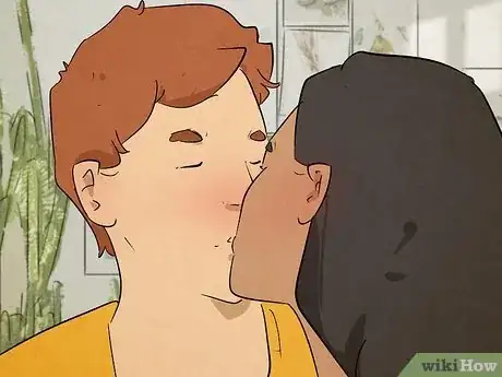 Imagen titulada Make Your Boyfriend Love to Kiss Step 4