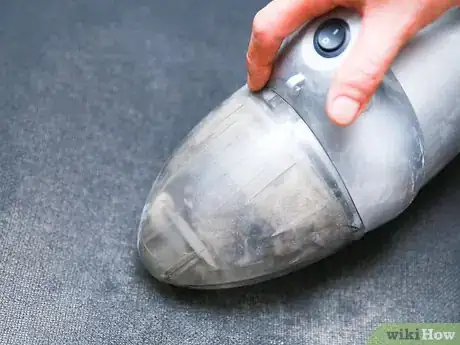 Imagen titulada Remove Chewing Gum from a Car Seat Step 8