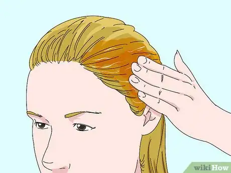 Imagen titulada Highlight Your Hair Naturally Step 12