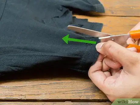 Imagen titulada Make a Pirate Shirt Step 8