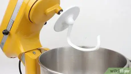 Imagen titulada Use a Stand Mixer Step 11