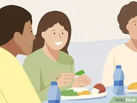 Imagen titulada Start a Conversation at School Step 2