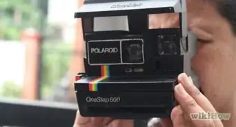 cargar una cámara Polaroid 600
