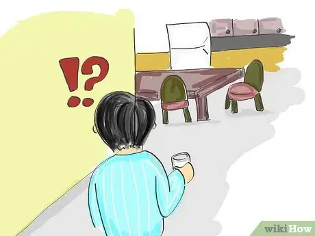 Imagen titulada Sneak Food Into Your Room Step 1