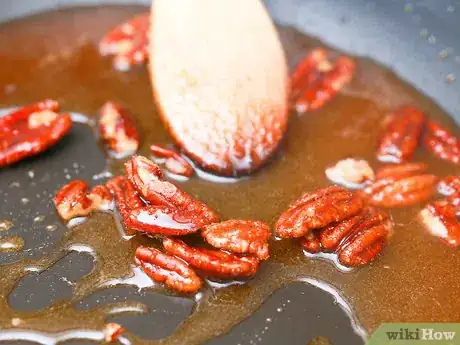 Imagen titulada Make Candied Pecans Step 9