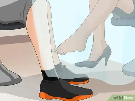 Imagen titulada Play Footsie Step 5