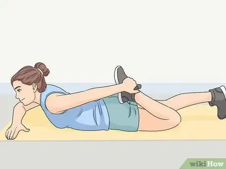 Imagen titulada Stretch Thigh Muscles Step 2