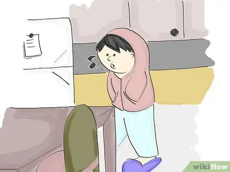 Imagen titulada Sneak Food Into Your Room Step 3