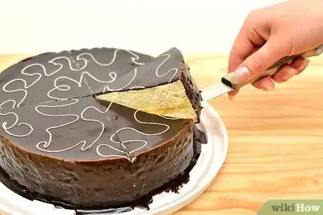 Imagen titulada Cut a Cheesecake Step 3
