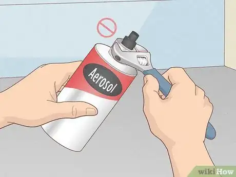 Imagen titulada Dispose of Aerosol Cans Step 2