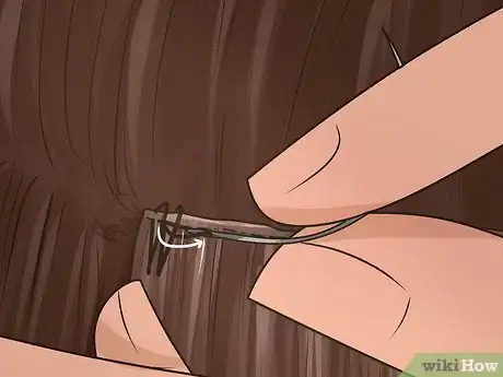 Imagen titulada Sew in Hair Extensions Step 16