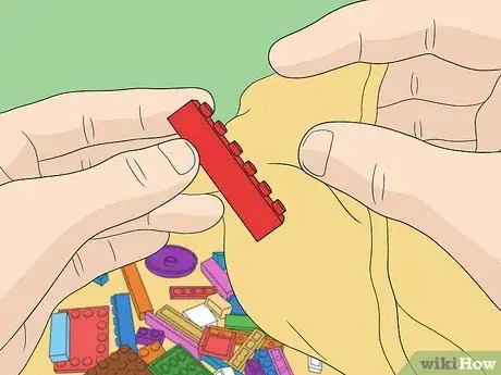 Imagen titulada Clean LEGOs Step 16