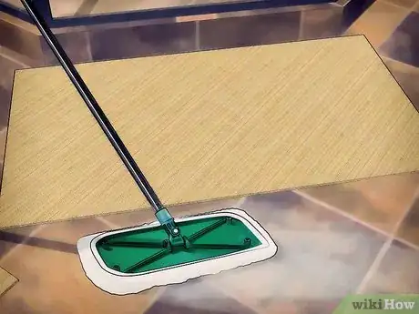 Imagen titulada Get Rid of Centipedes Step 7