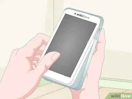 Imagen titulada Shrink a Silicone Phone Case Step 7