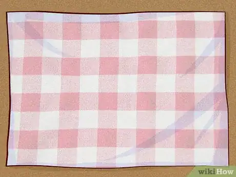 Imagen titulada Set a Dinner Table Step 1