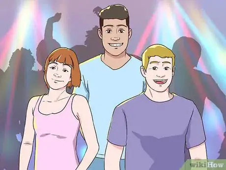 Imagen titulada Survive a General Admission Floor Step 11